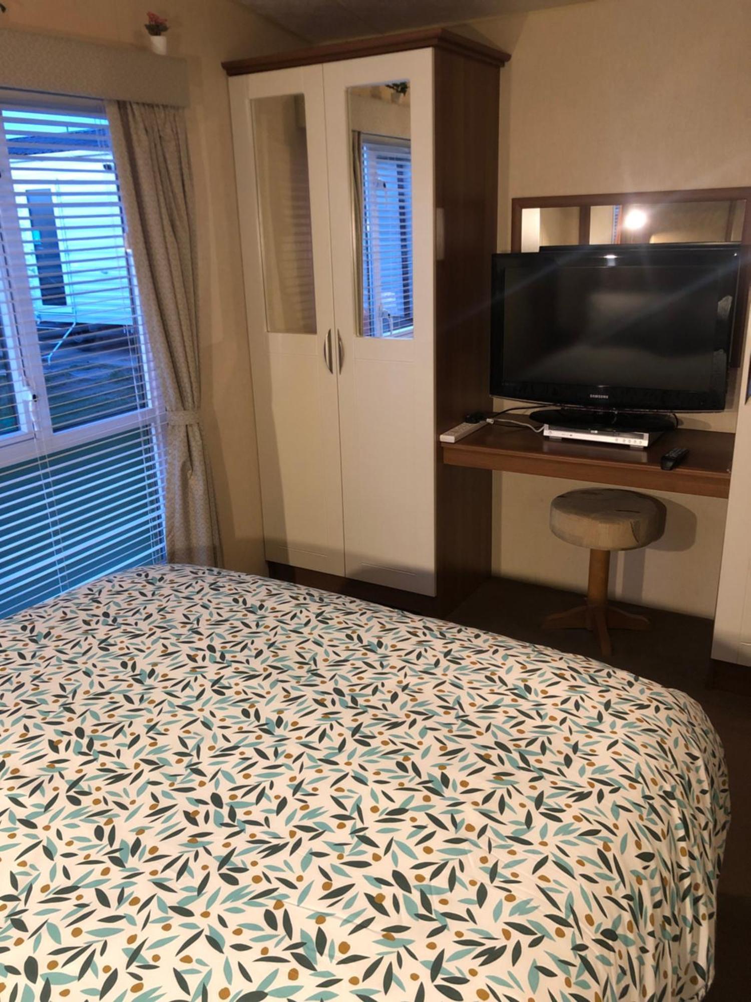 Two X 8 Berth Static Caravan On Lyons Robin Hood Rhyl North Wales Meliden Exterior photo